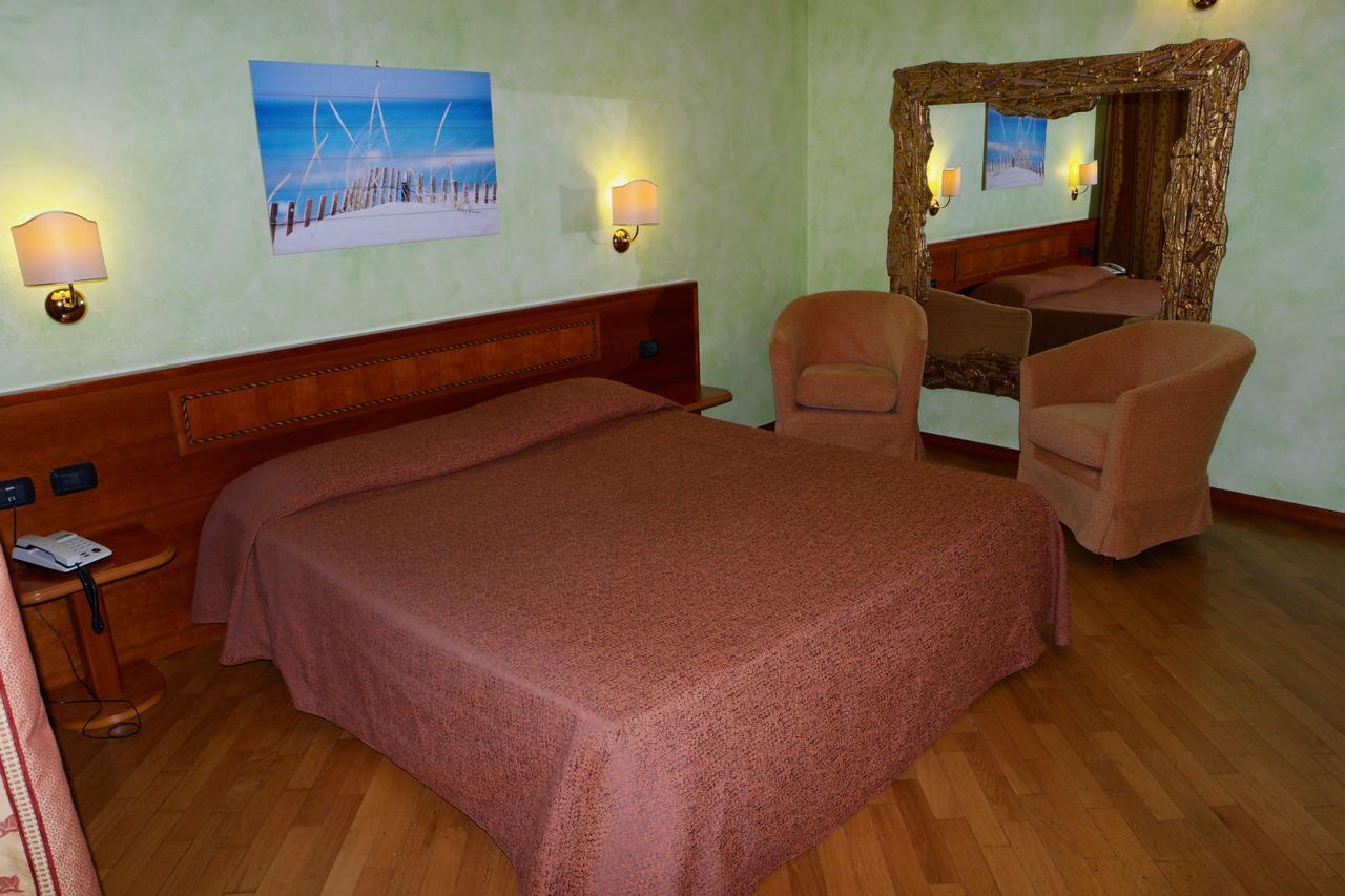 Hotel Air Bag Lodi Zewnętrze zdjęcie